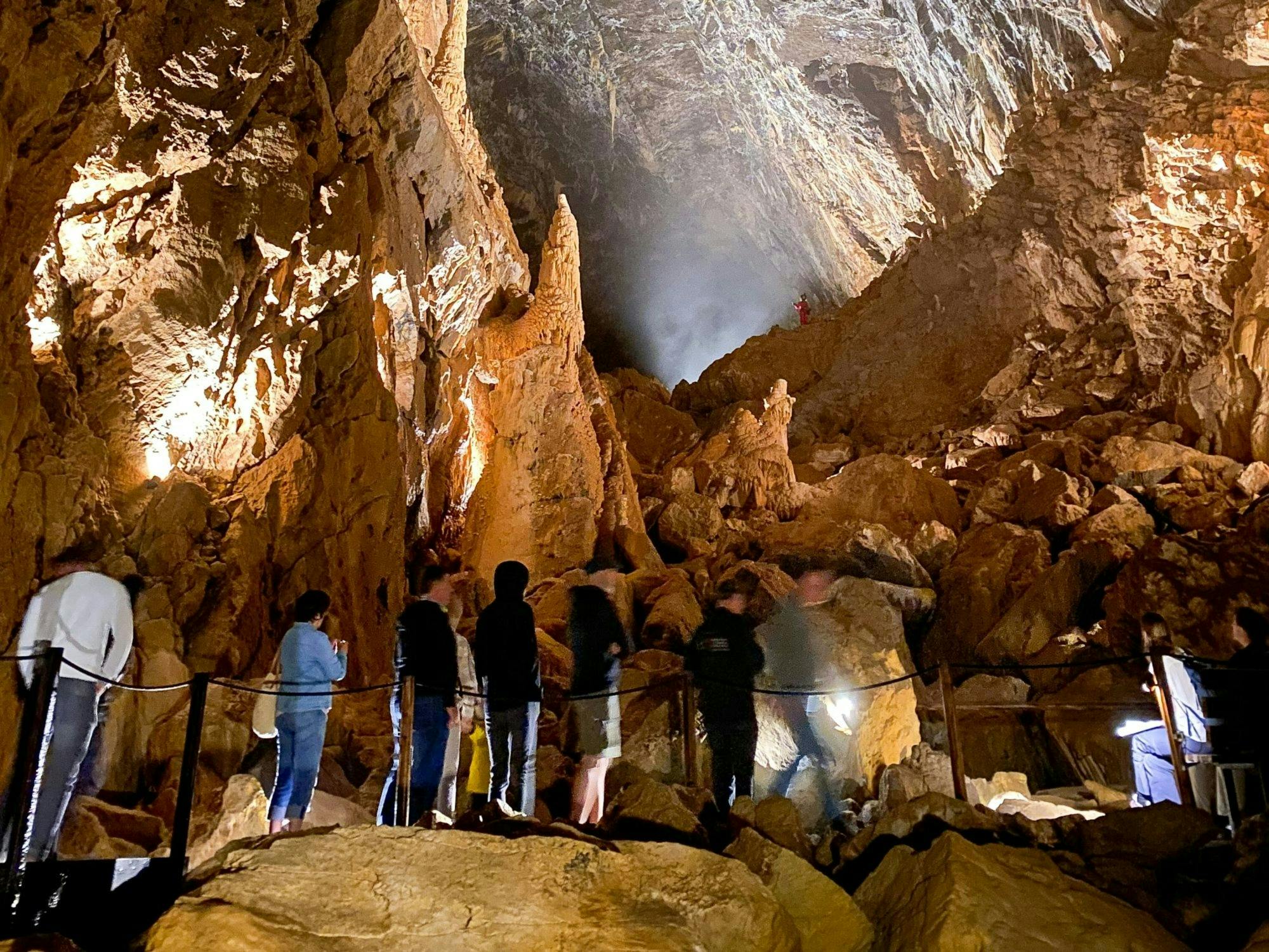 Vallorbe Grotten tickets met ondergrondse rivierwandeling