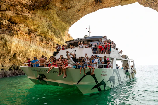 Benagil cruise with lunch, open bar and water activities