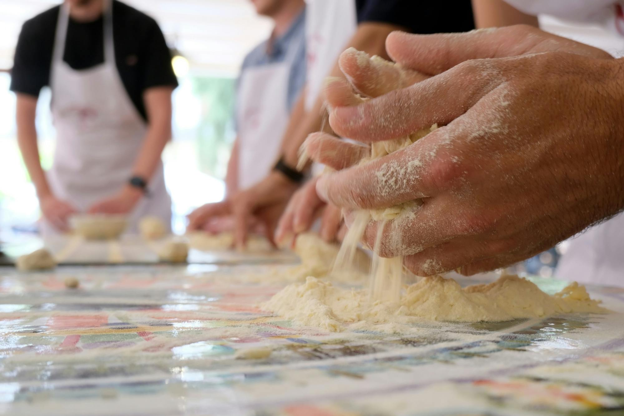 Pizza cooking class in Taormina