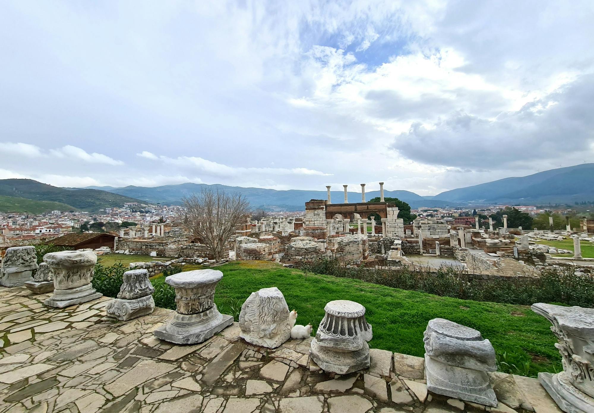 Sites & Bites: Sirince tour, St John’s Basilica and Turkish meze