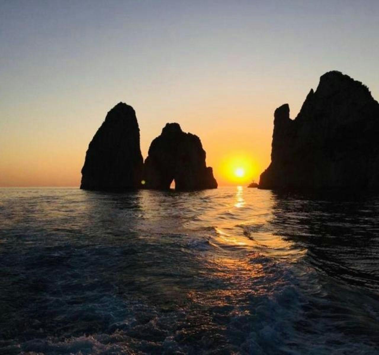 Unforgettable magic island sunset tour experience