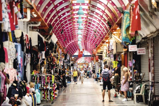 Sites & Bites: Türkische Köstlichkeiten und Meze in der Altstadt von Marmaris