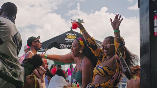 Expérience matinale au bar flottant Poko Loko