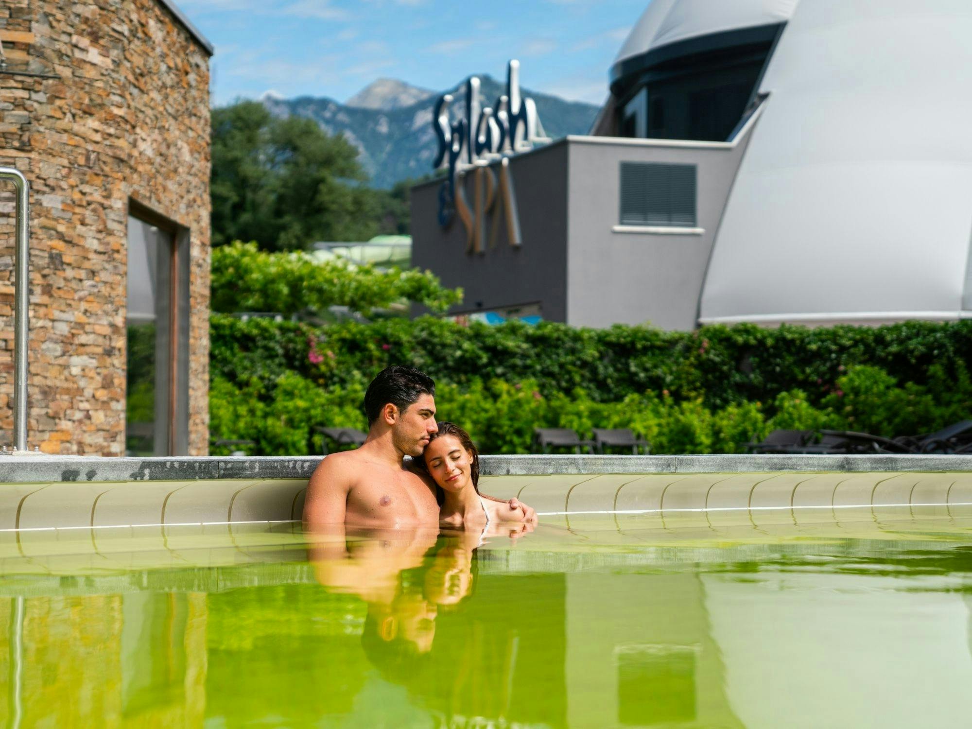 Bilhetes para a piscina e o spa de dia no Splash and Spa em Rivera