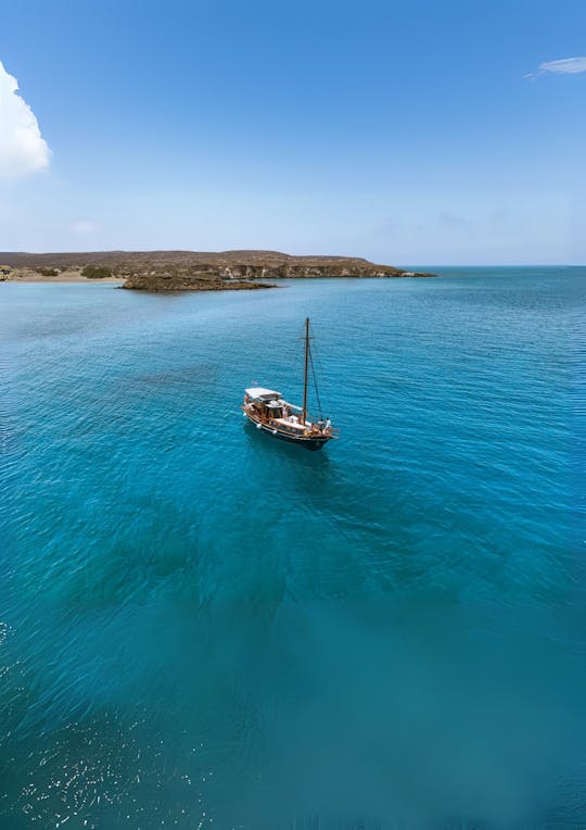 Paseo en barco por la isla de Koufonissi con barbacoa