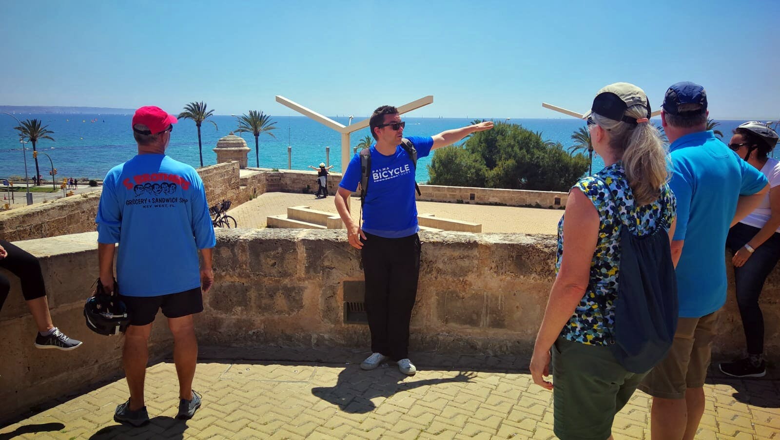 Palma e-bike tour with Bellver Castle hike