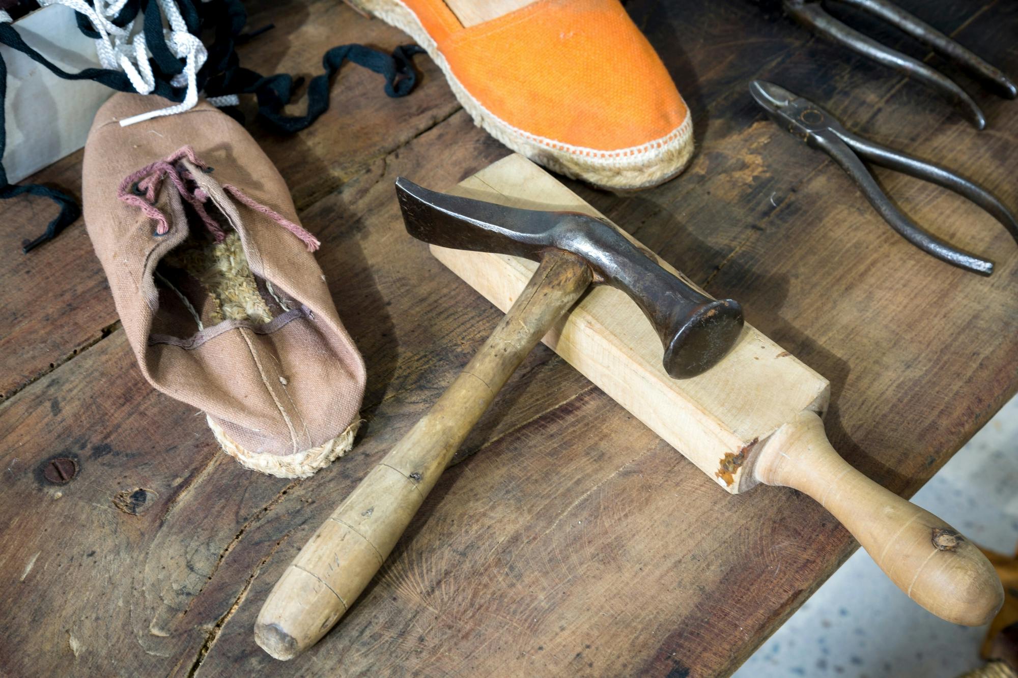 Majorca winery visit with wine and local food tasting