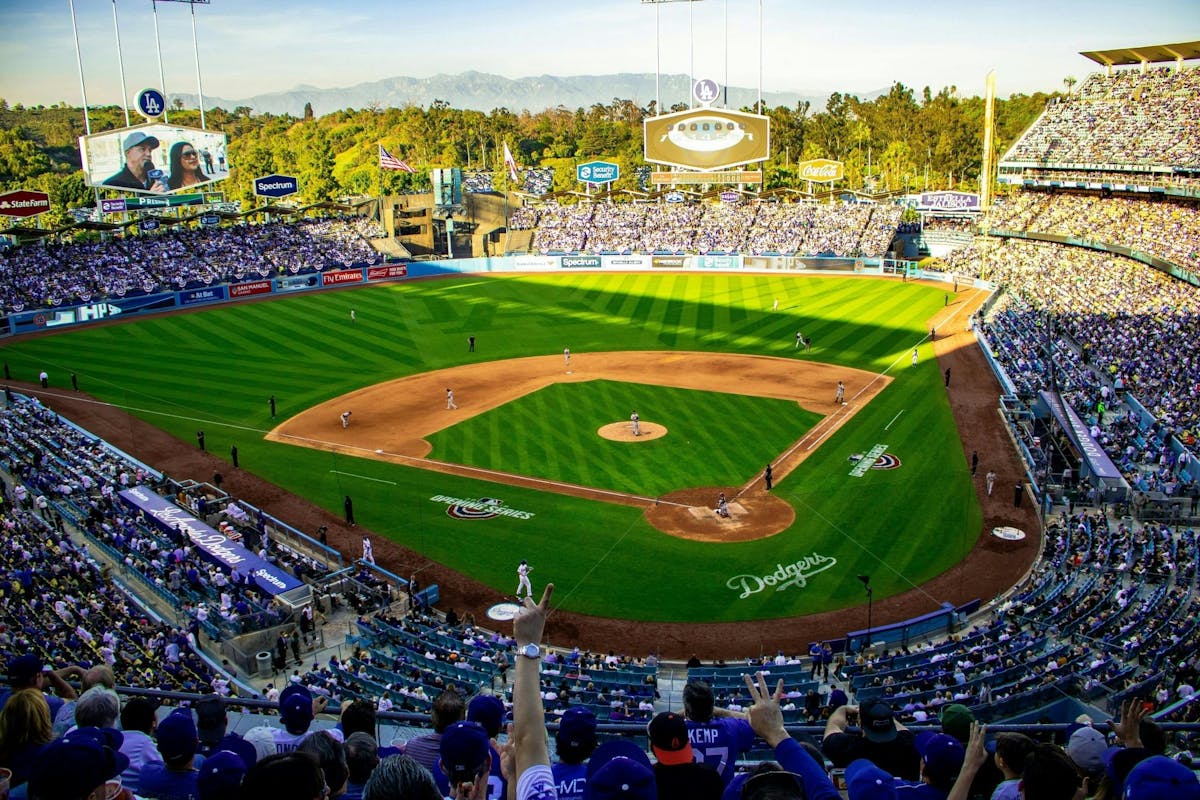 Dodger Stadium retour shuttle met twee opstapplaatsen