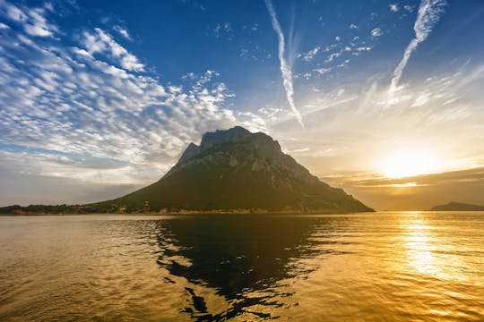 Snorkeling at sunset with aperitif
