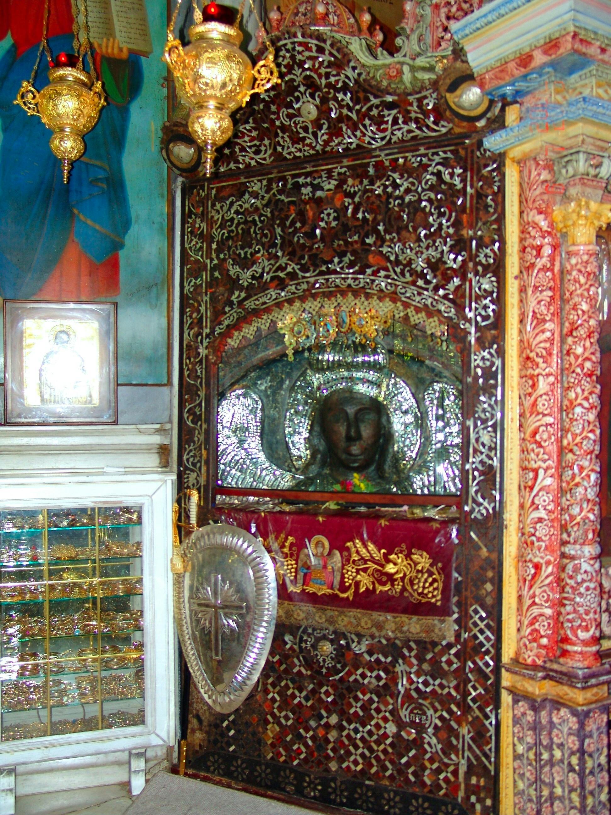 Full-day tour of Lesbos with monastery visit and lunch included