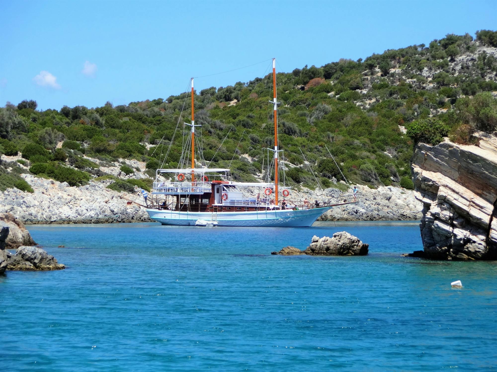 Samos sunset boat cruise