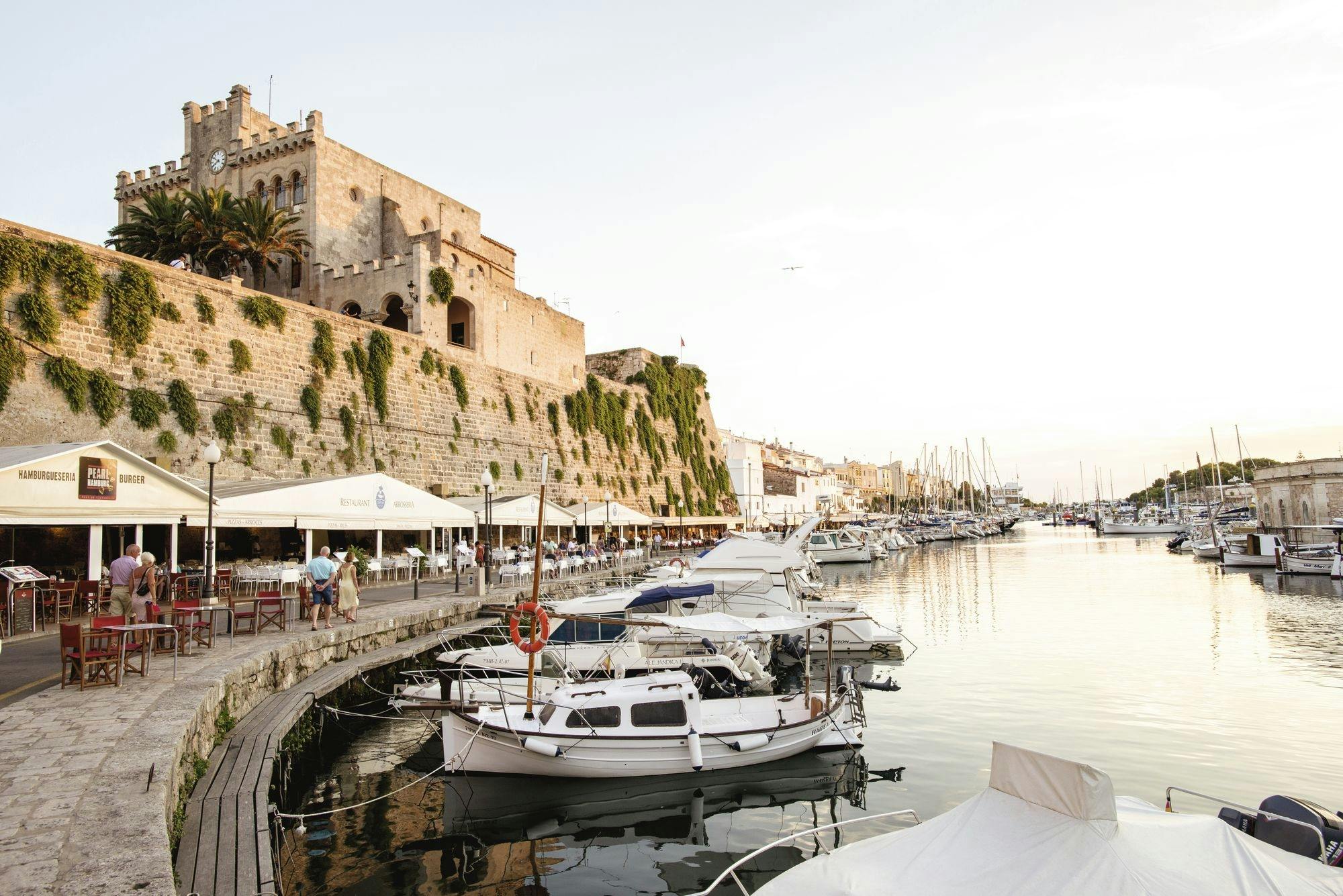 Ciutadella walking tour with shopping, El Toro visit and Casa Olivar