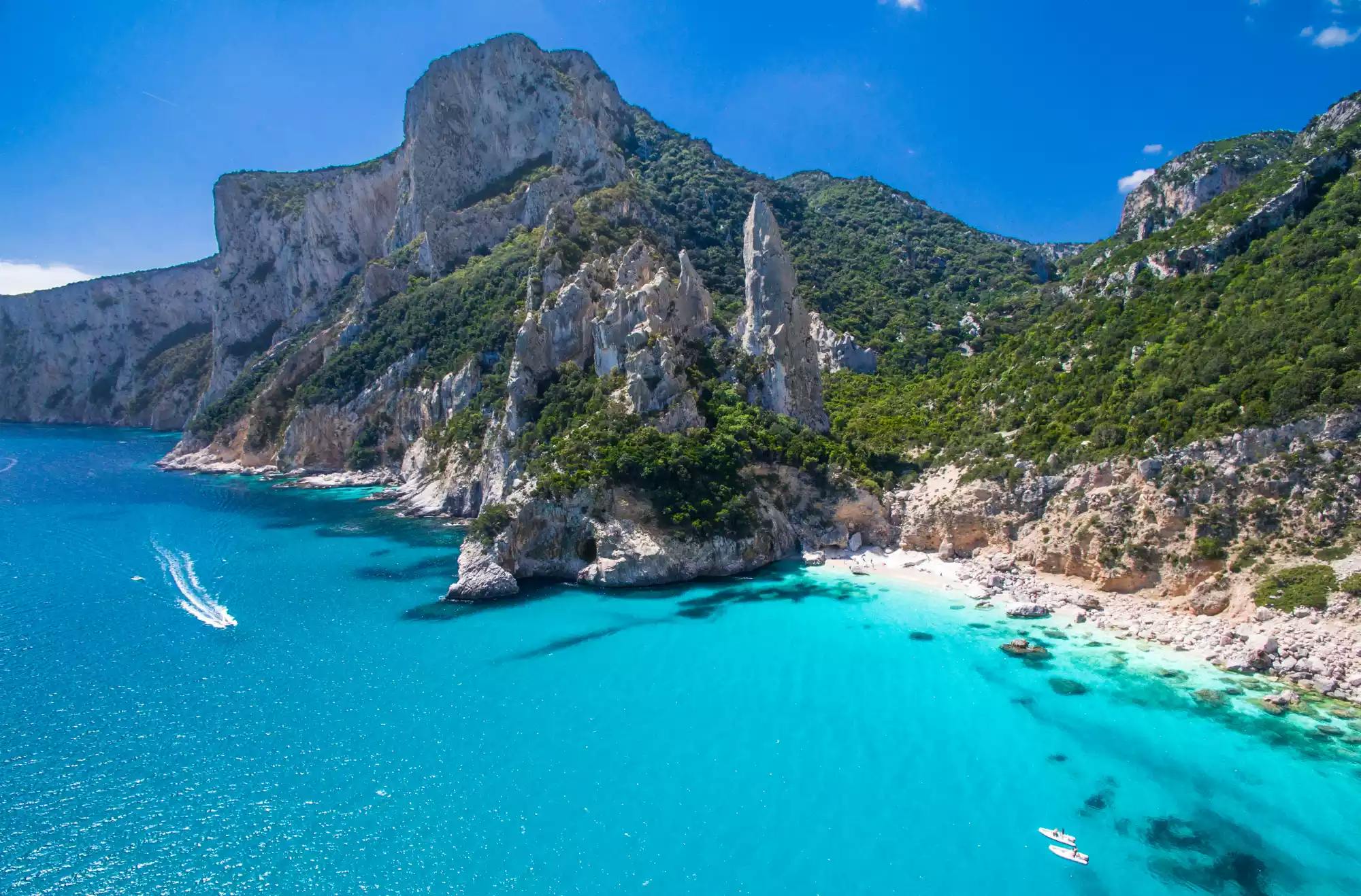 Sailing experience in the Gulf of Orosei with lunch from Arbatax