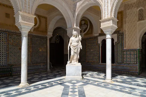 Full-day guided tour of Seville with Casa de Pilatos visit
