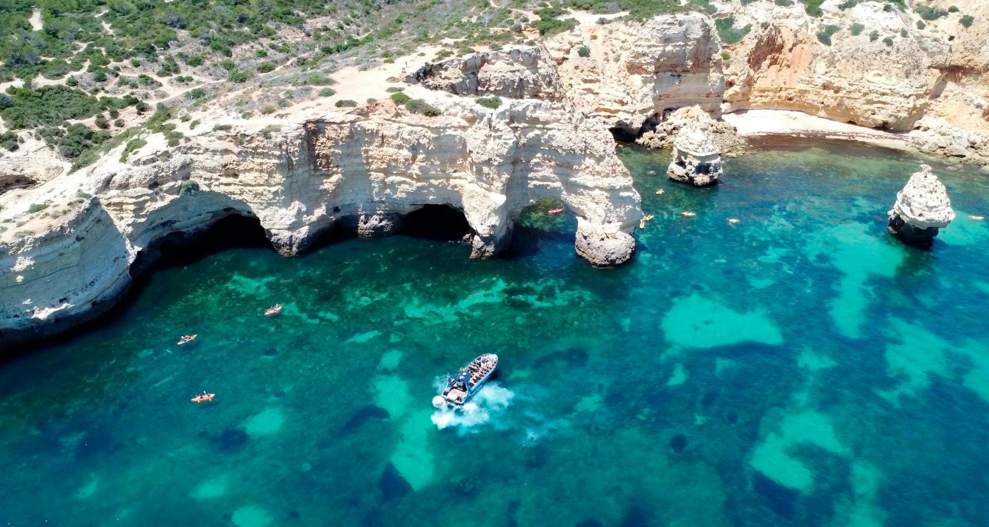 Sunset Guided Boat Tour to Benagil Cave