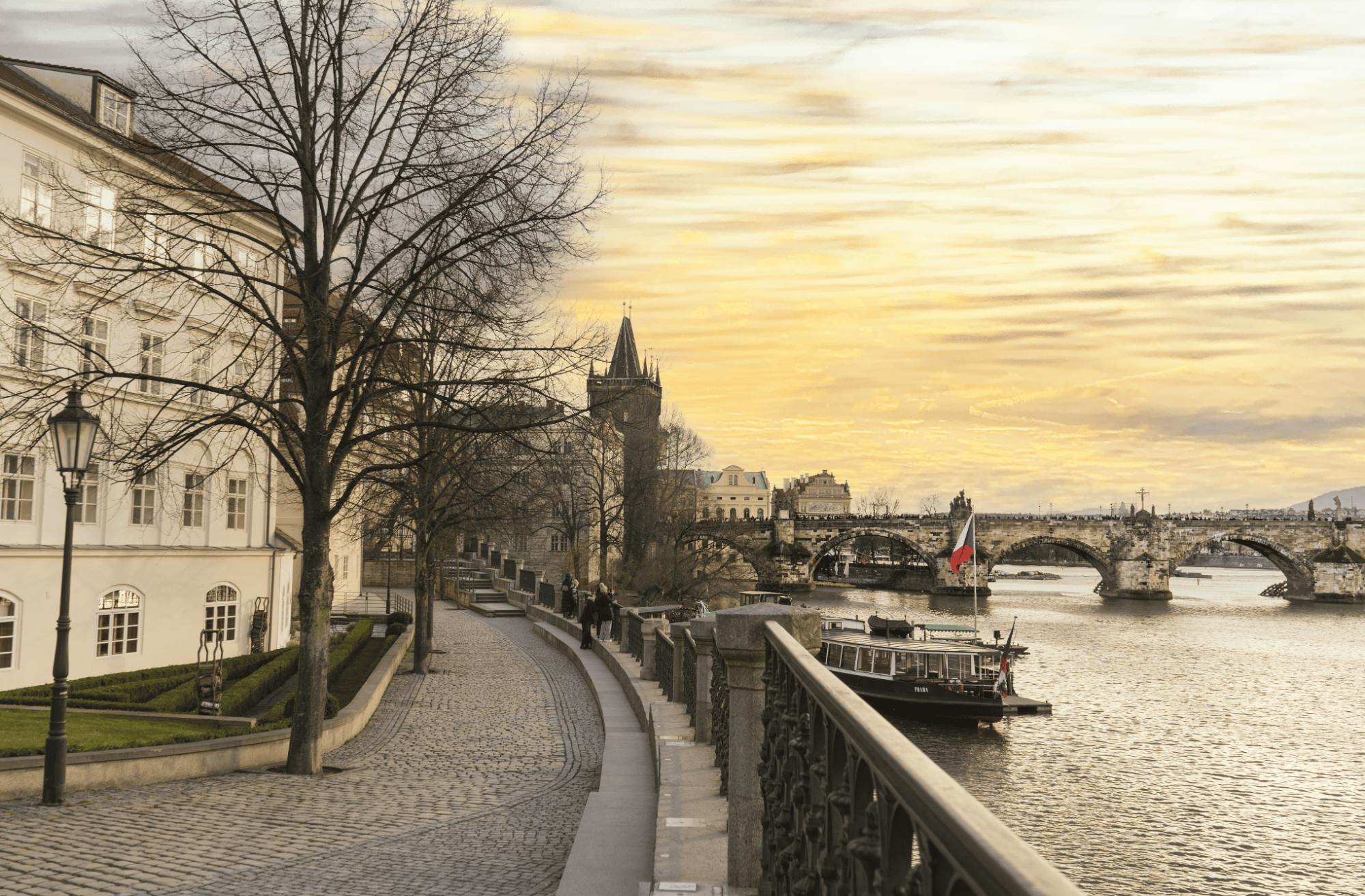 Prague and Vienna day tour from Berlin