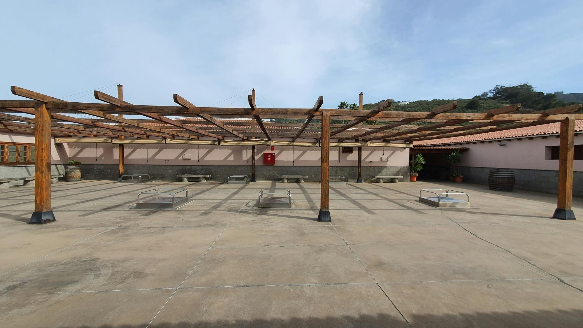 La Laguna culture and exclusive wine experience