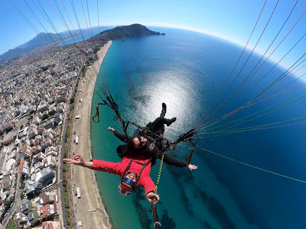 Tandem paragliding in Alanya met een gediplomeerde gids