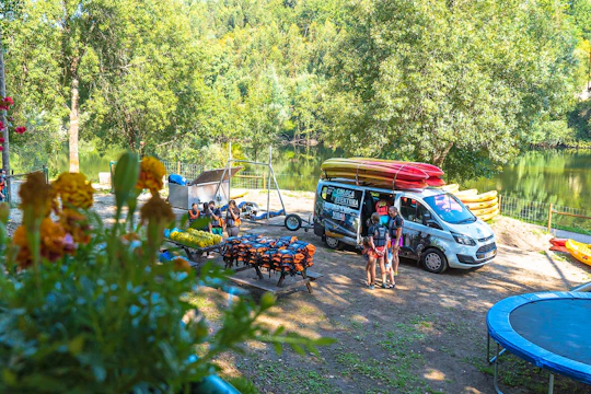 Private outdoor adventure in Bravaes
