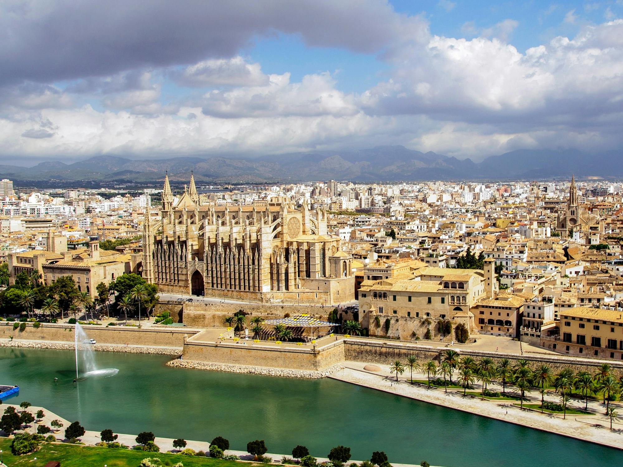Palma tours with cathedral and Valldemossa options