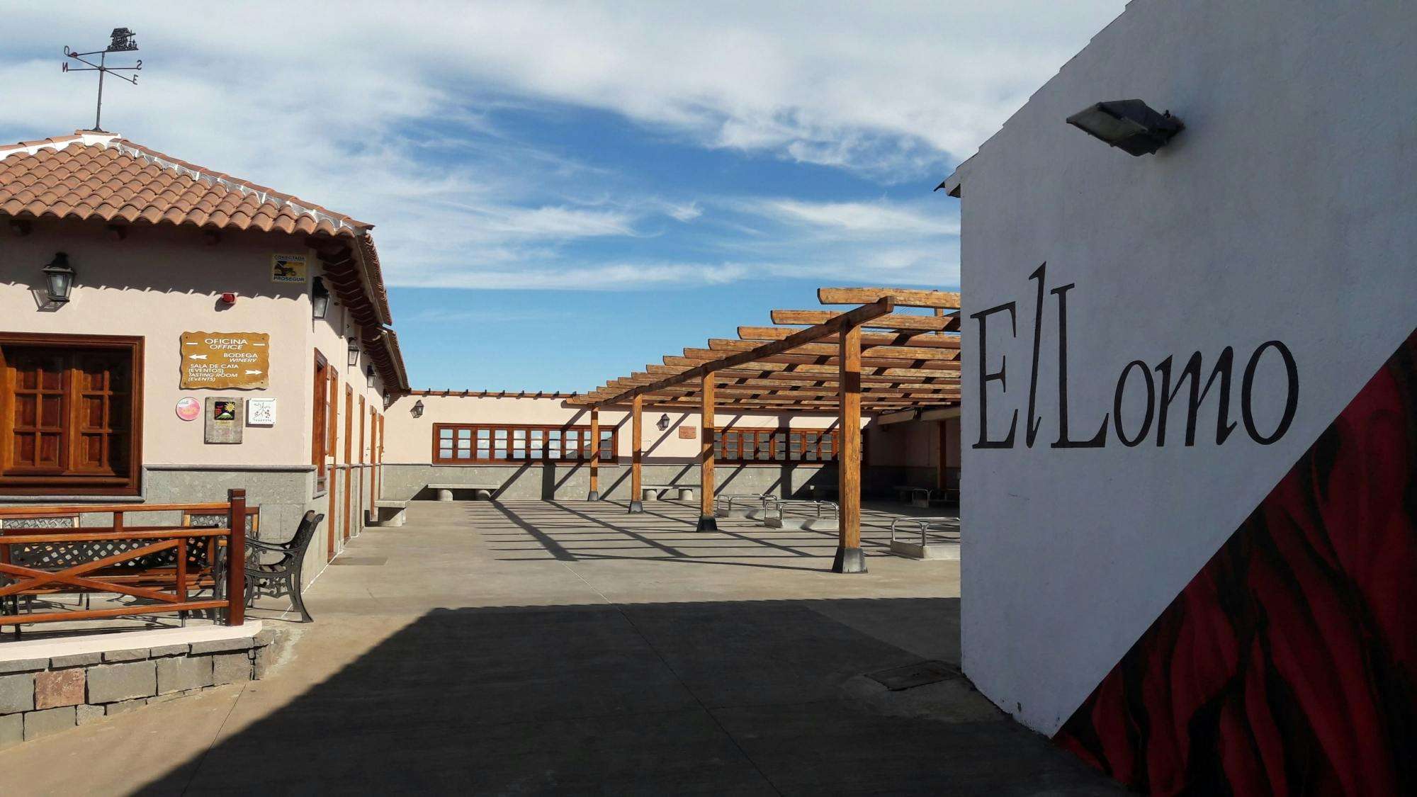 La Laguna culture and exclusive wine experience