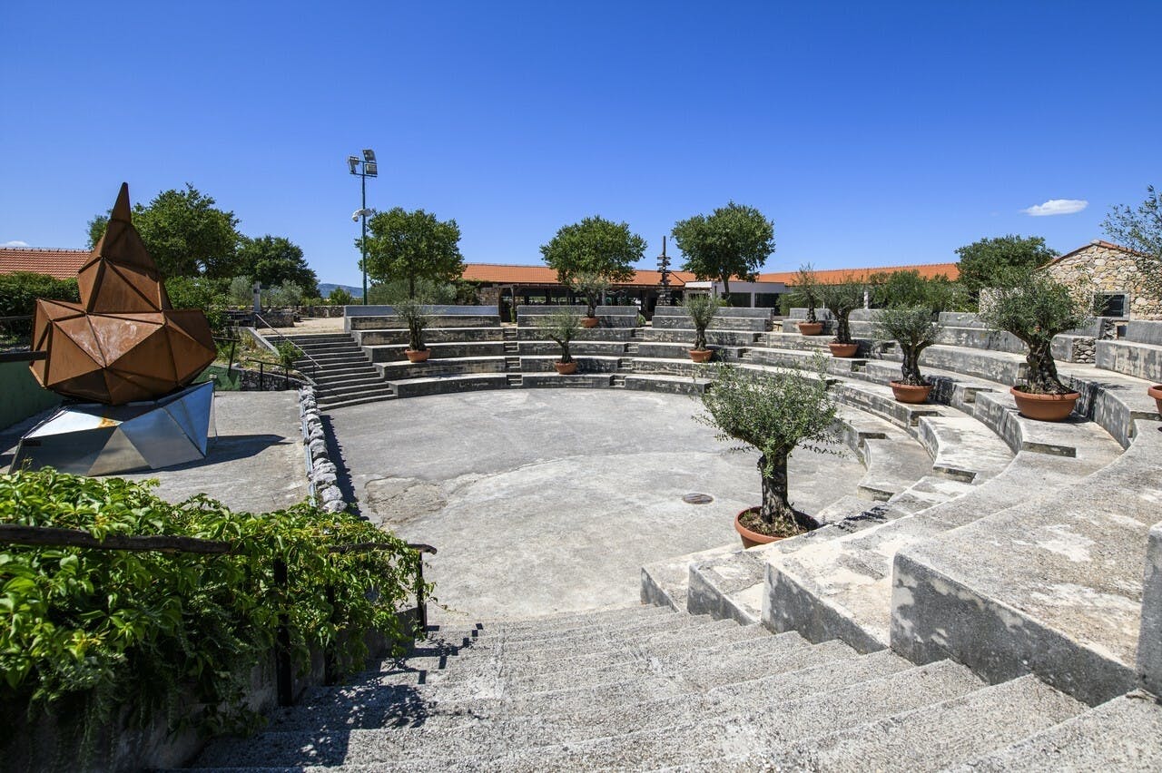 Dalmatia full day small-group tour to the Etnoland rural museum