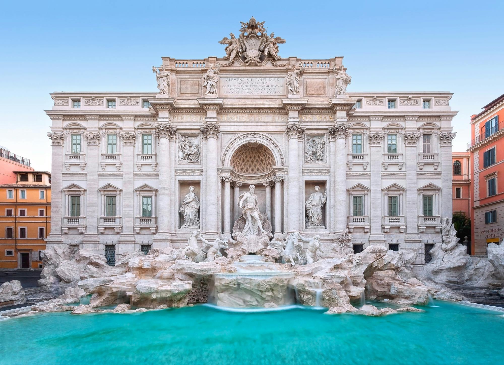 Exclusive rooftop aperitif in Rome with Trevi Fountain view