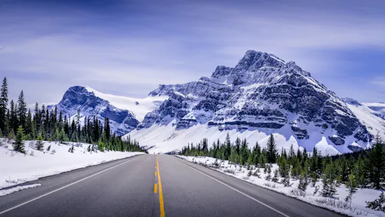 Audio-guided driving tour on the Icefields Parkway Drive
