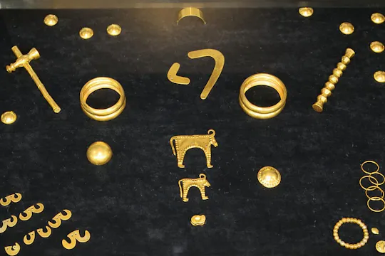 Varna and the oldest gold in the world tour from Veliko Tarnovo