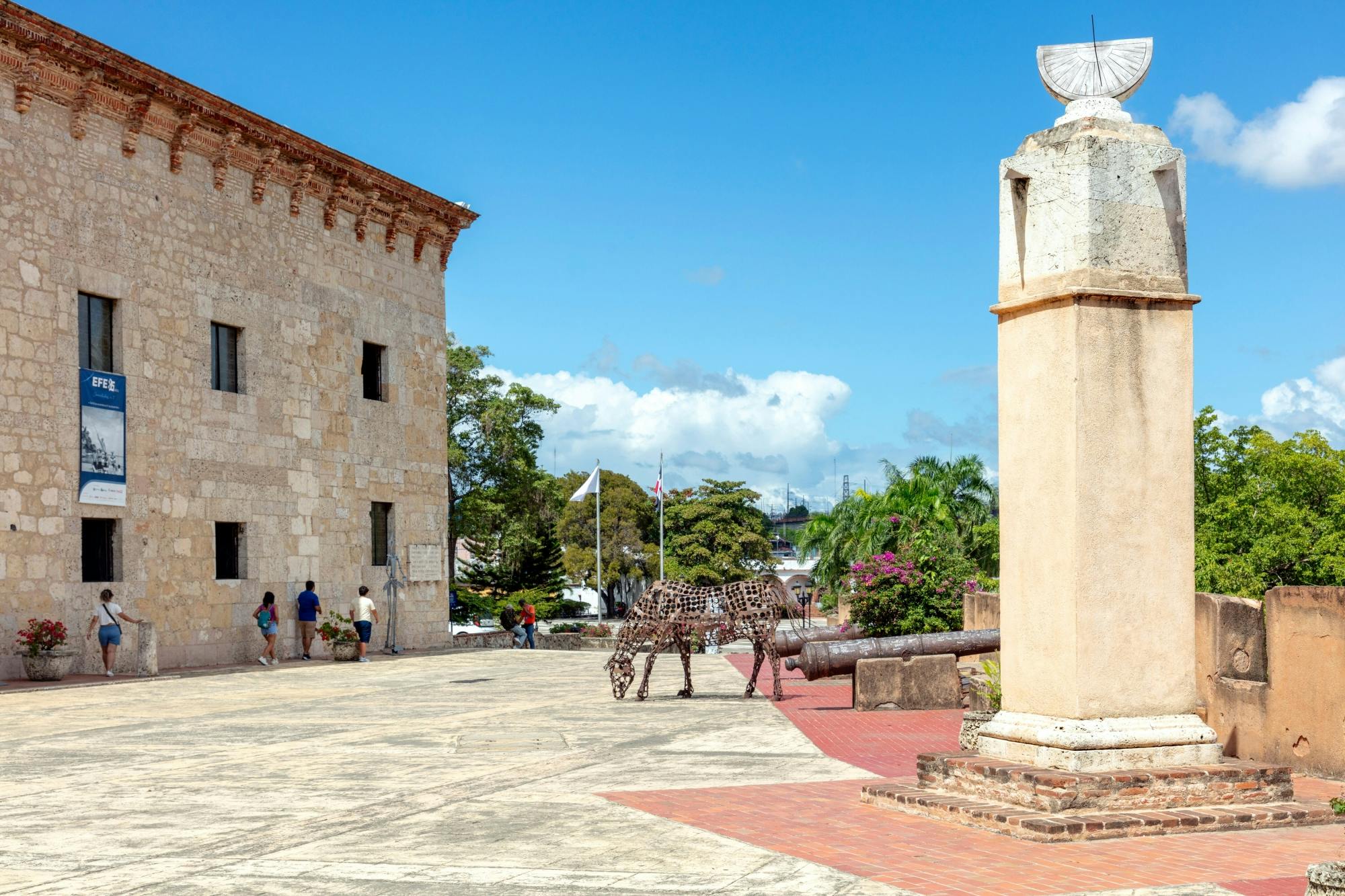 Santo Domingo private tour with 4D cinema experience