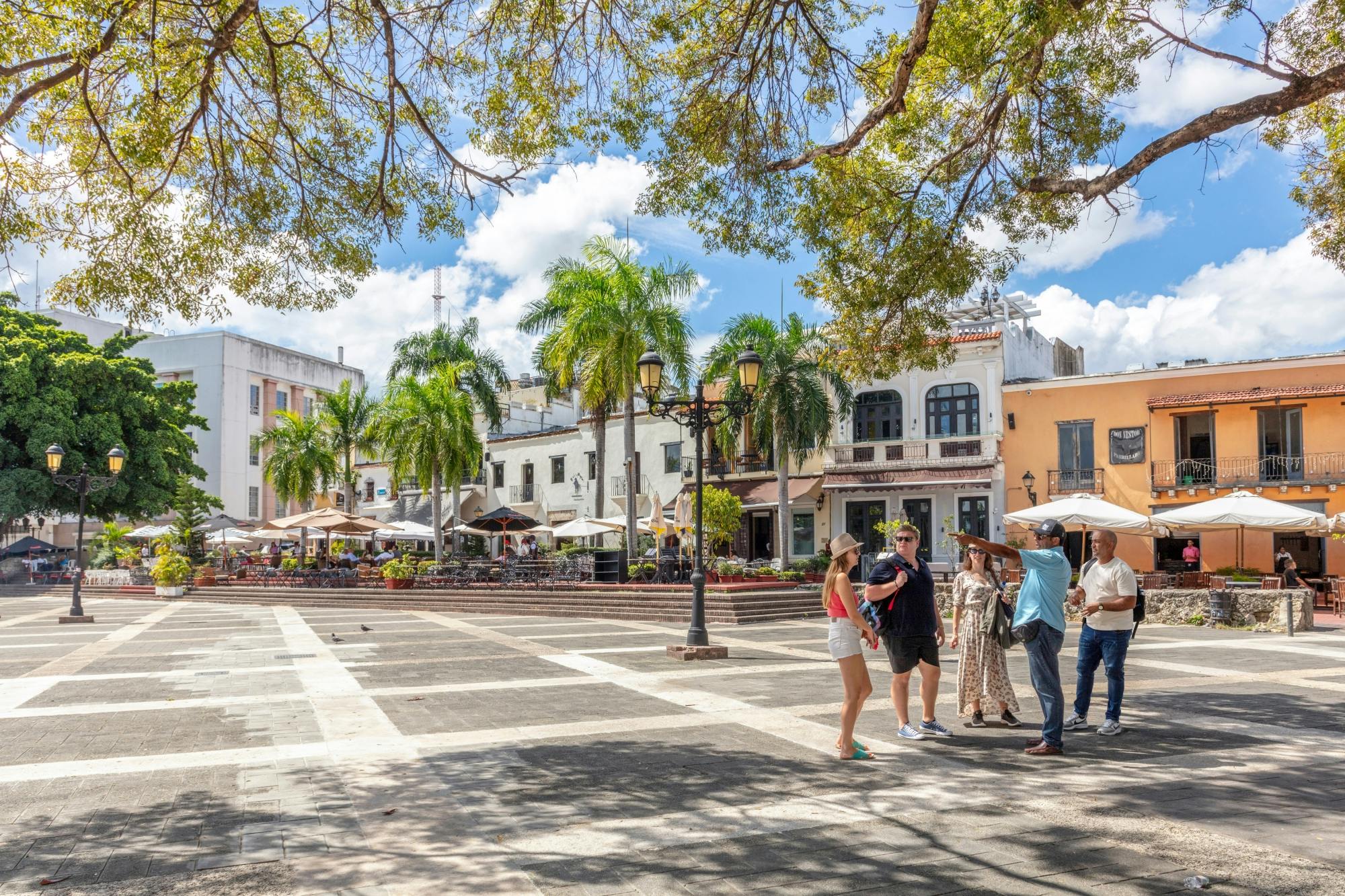 Santo Domingo private tour with 4D cinema experience