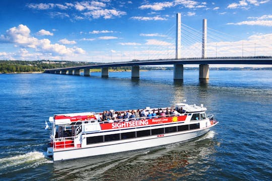 Helsinki sightseeing cruise across Finland's longest bridge