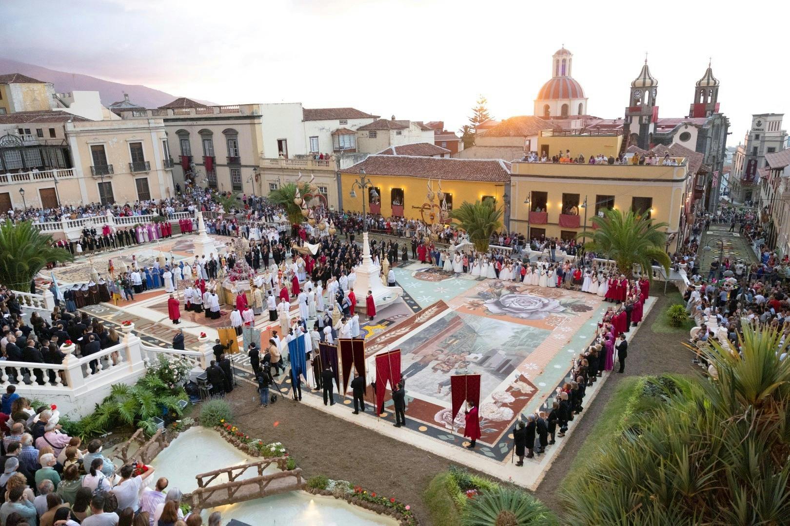 Guided visit to Corpus Christi Festival in La Orotava