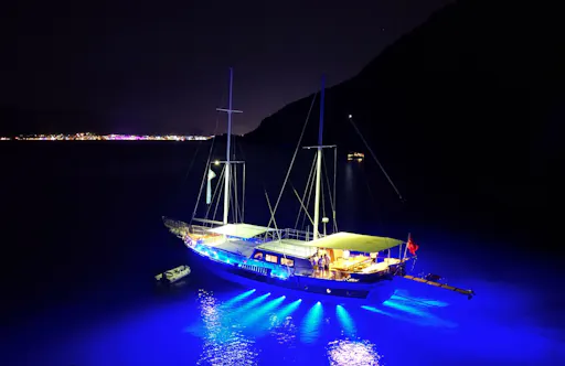 Adults-only sunset gulet cruise with dinner from Marmaris