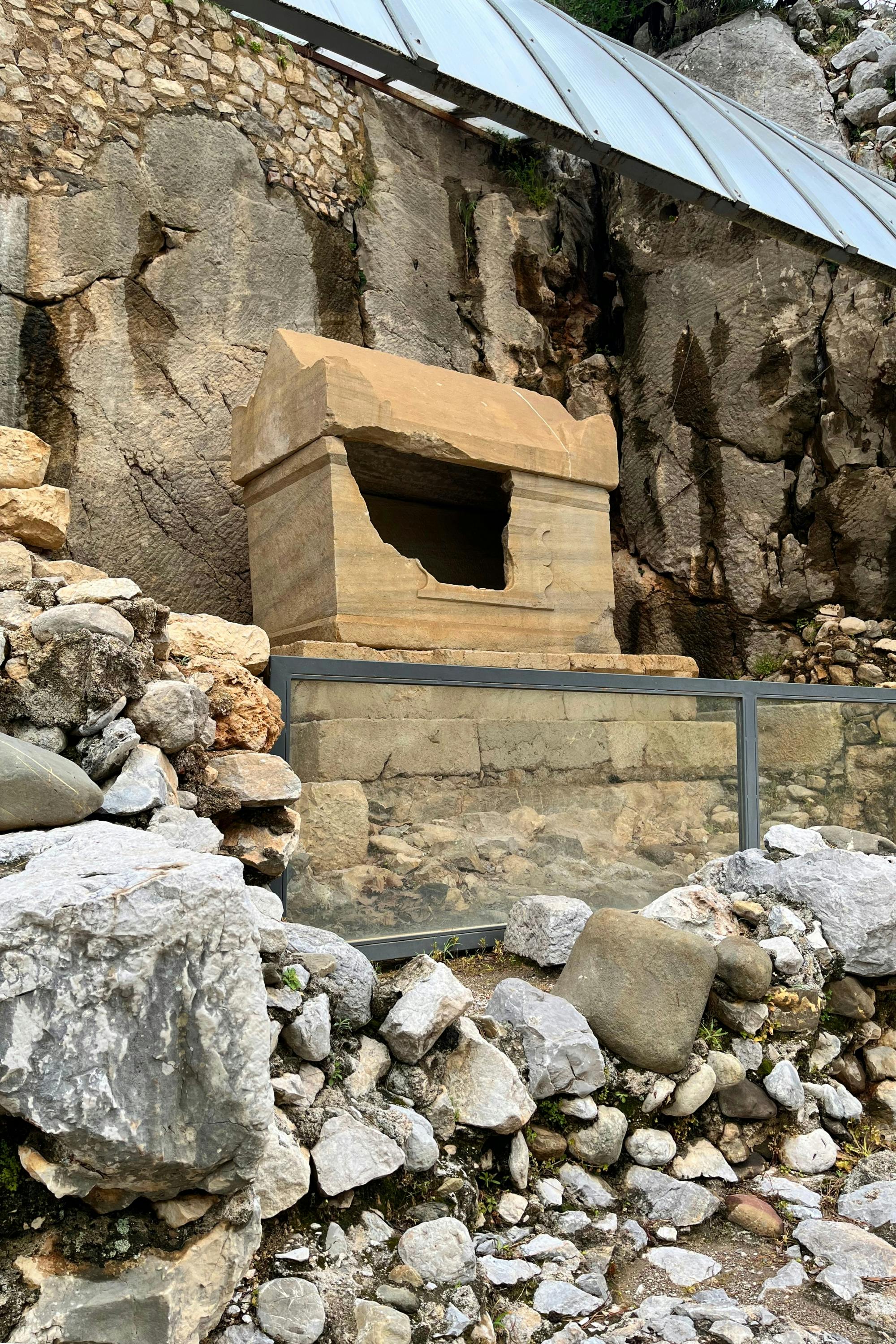 Olympos ancient city small group tour with fish on tile tasting