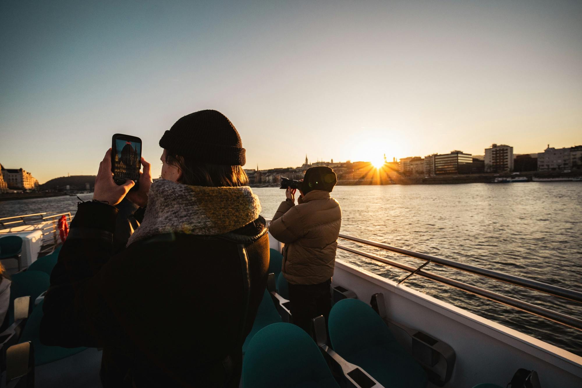 Sunset cruise with drink and audio guide in Budapest