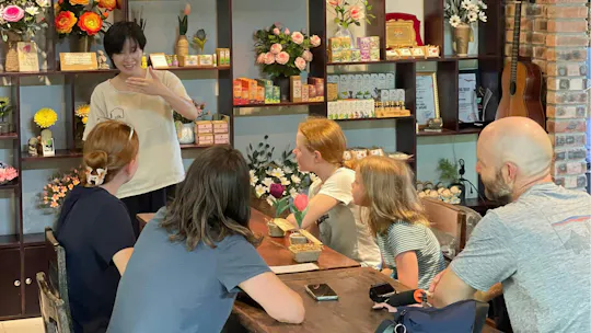 Sustainable paper flower crafting experience in Hue