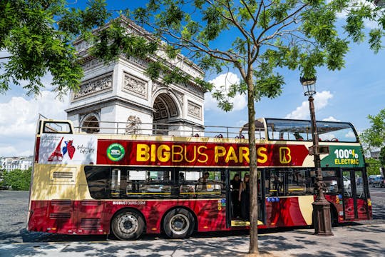 Big Bus tour of Paris