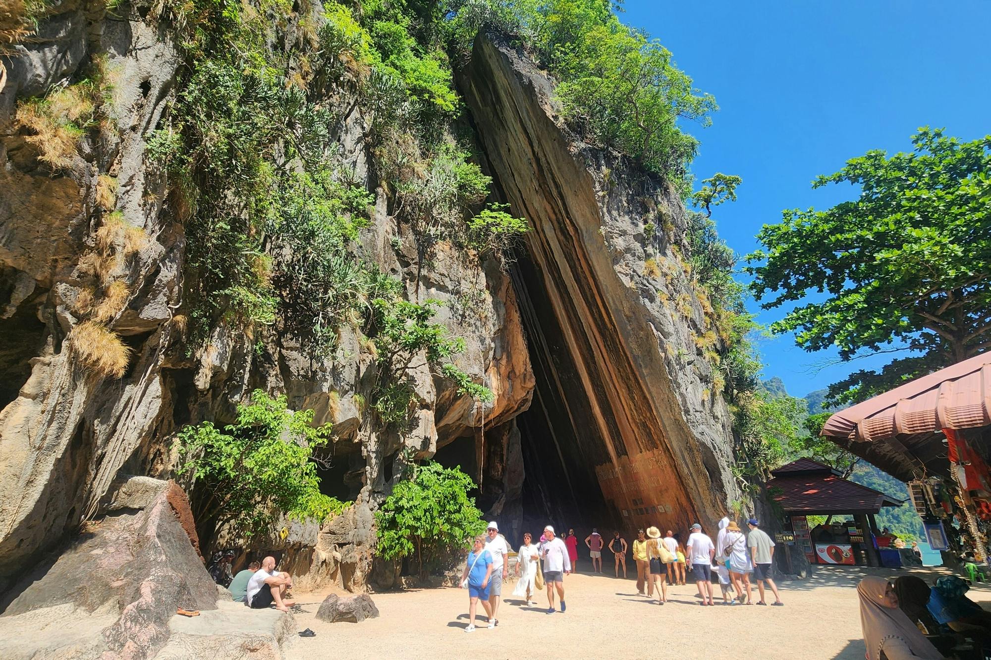 Island hopping catamaran tour with James Bond Island from Phuket