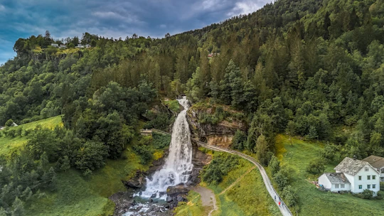 Private transfer from Norheimsund or Øystese to Bergen city