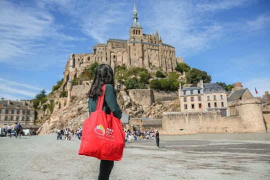 Excursión de 2 días al Monte Saint-Michel, Castillos del Valle del Loira y Cata de Vinos desde París
