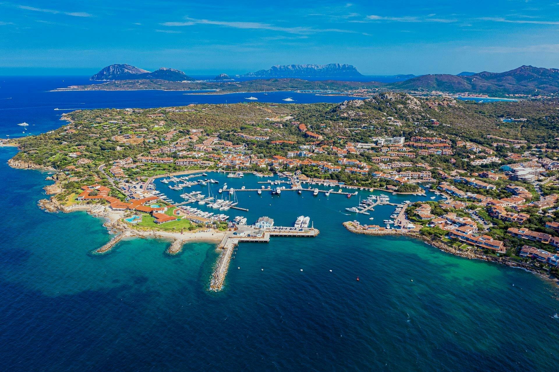 Costa Smeralda Boat Tour from Golfo Aranci