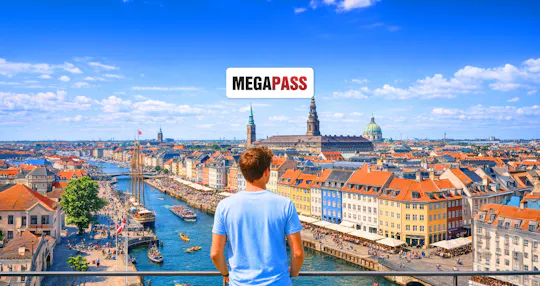 Copenhagen Pass con autobús hop-on hop-off, crucero y Jardines de Tivoli