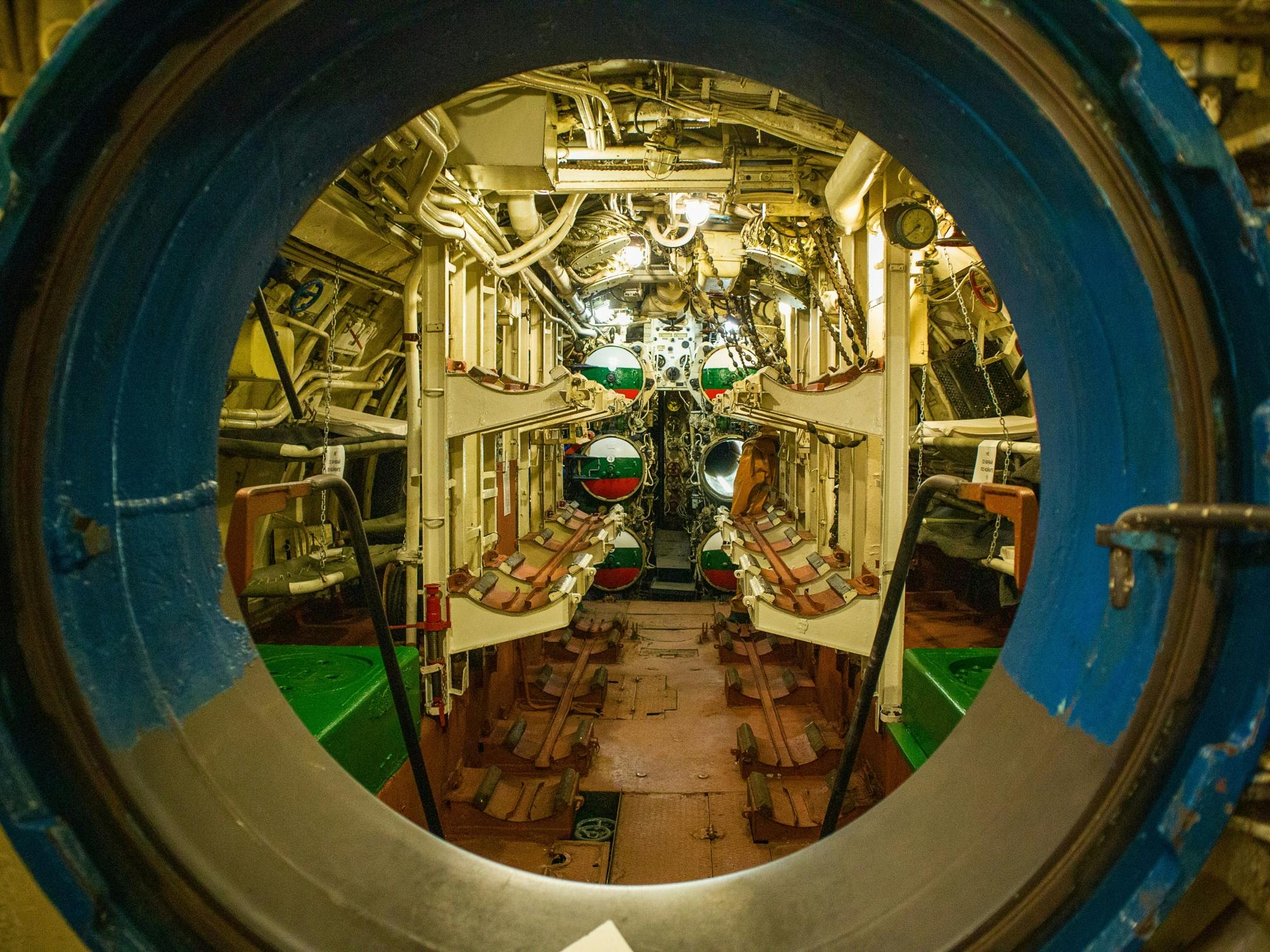 Visita privada ao submarino soviético e ao Museu do Vidro a partir de Veliko Tarnovo