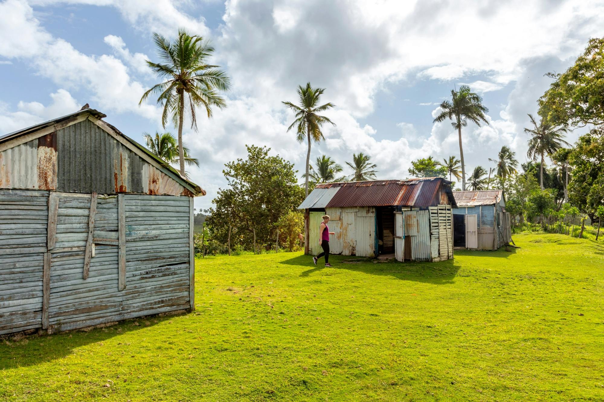 Half-day small group walking tour in the Anamuya Mountains