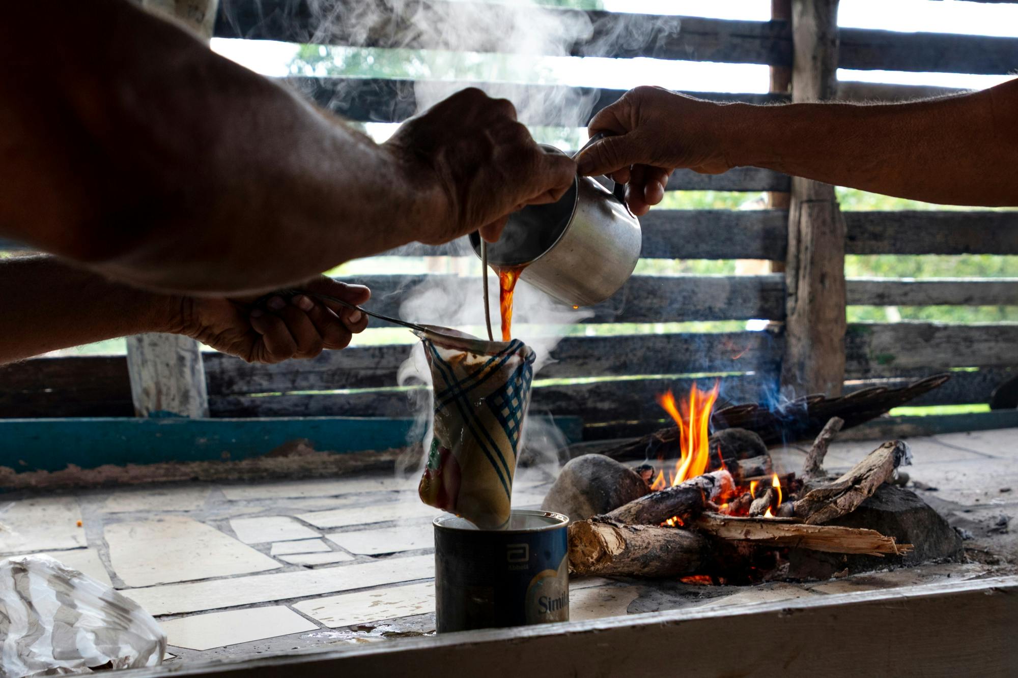 Half-day small group walking tour in the Anamuya Mountains
