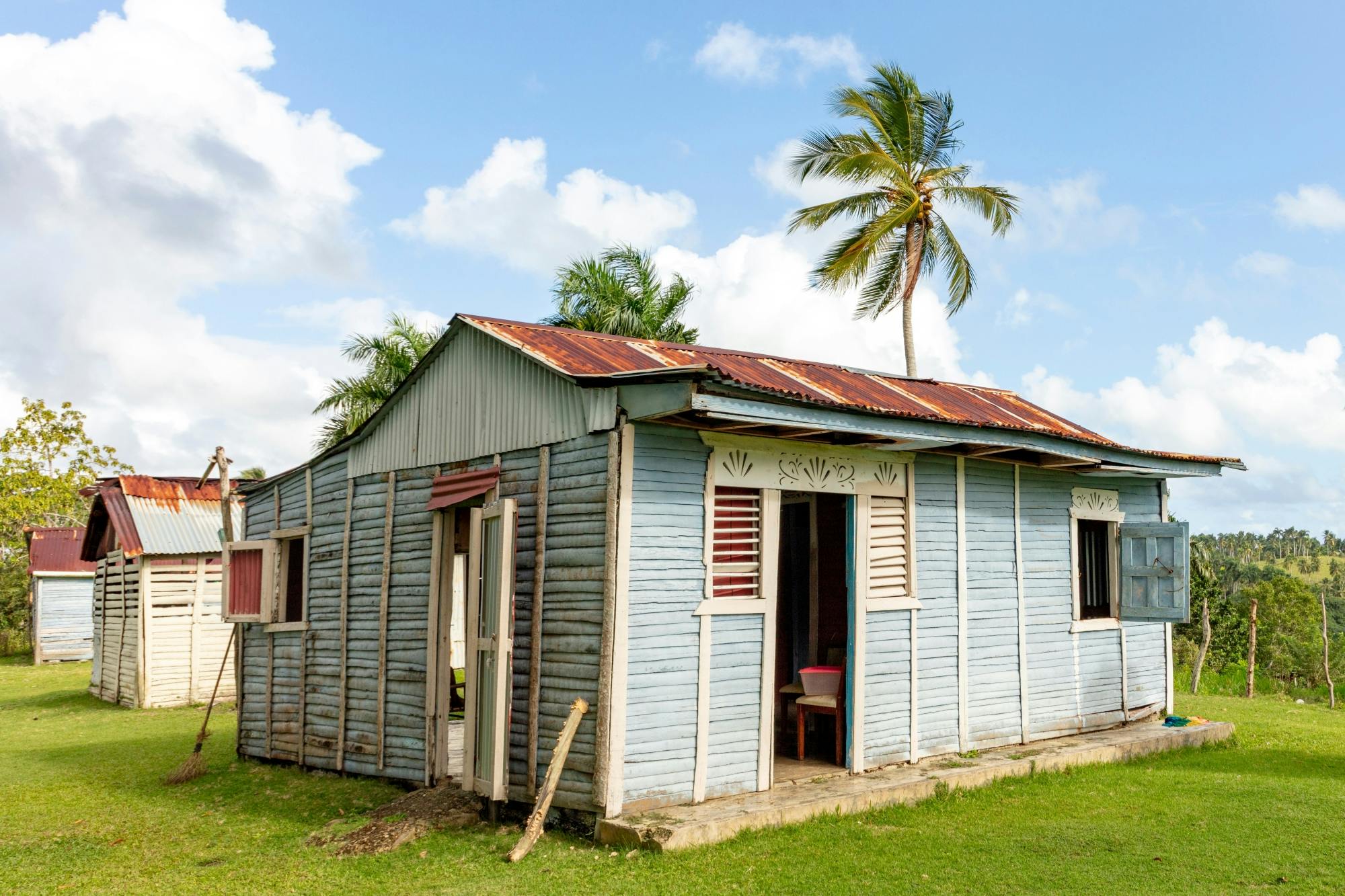 Half-day small group walking tour in the Anamuya Mountains