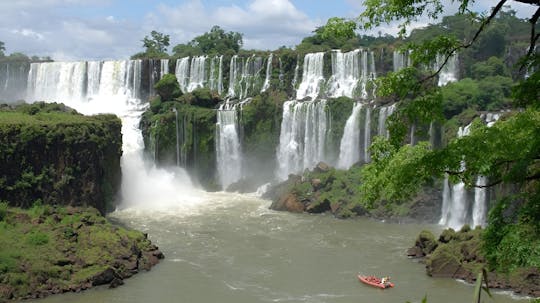 2-day rainforest exploration with Guaraní heritage and wildlife rescue