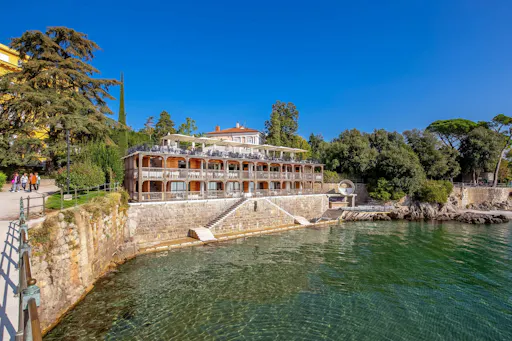 Kvarner Bay tour with Opatija, Lovran and Croatian specialties
