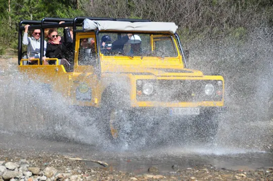 Fethiye 4x4 safaritocht naar de Saklikent kloof en de Gizlikent waterval